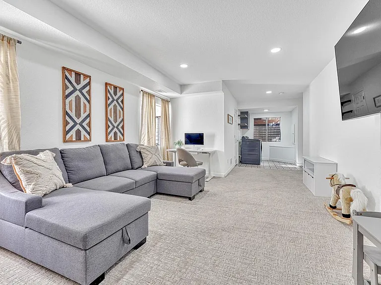 10566 Cherrybrook Cir — Photo 31