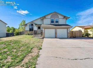 955 Crosstrail Dr, Colorado Springs, CO 80906