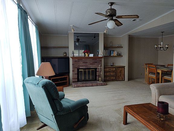 2nd image of 2251 NE 19th Ave Lot 33