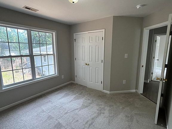 5th image of 644 Coleman St 101