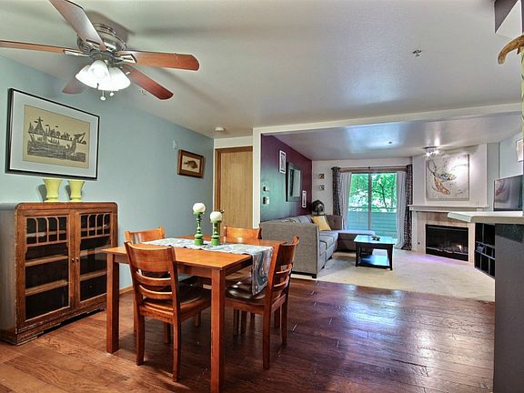 4th image of 7223 NE 175th St Unit 104
