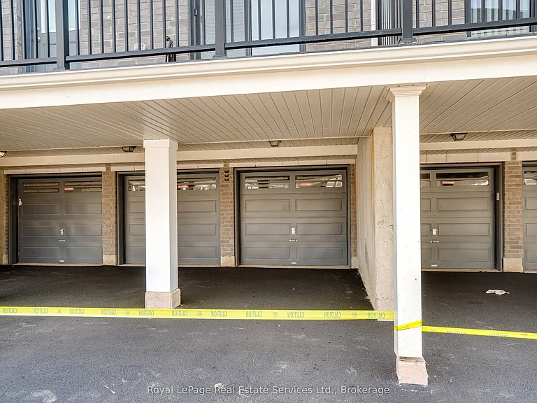 383 Dundas St E #68 — Photo 33