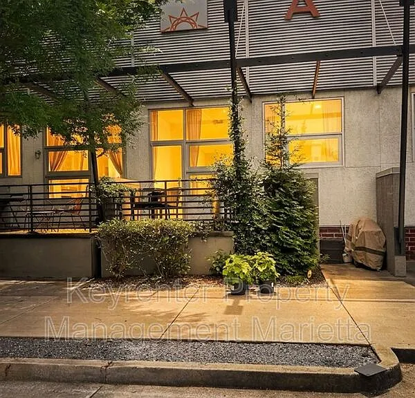 195 Arizona Ave #185 — Photo 1