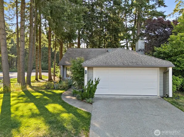 651 Malibu Drive SE, Lacey, WA 98503