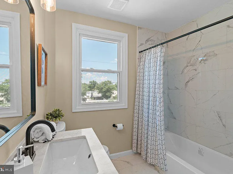3027 Lavender Ave — Photo 16