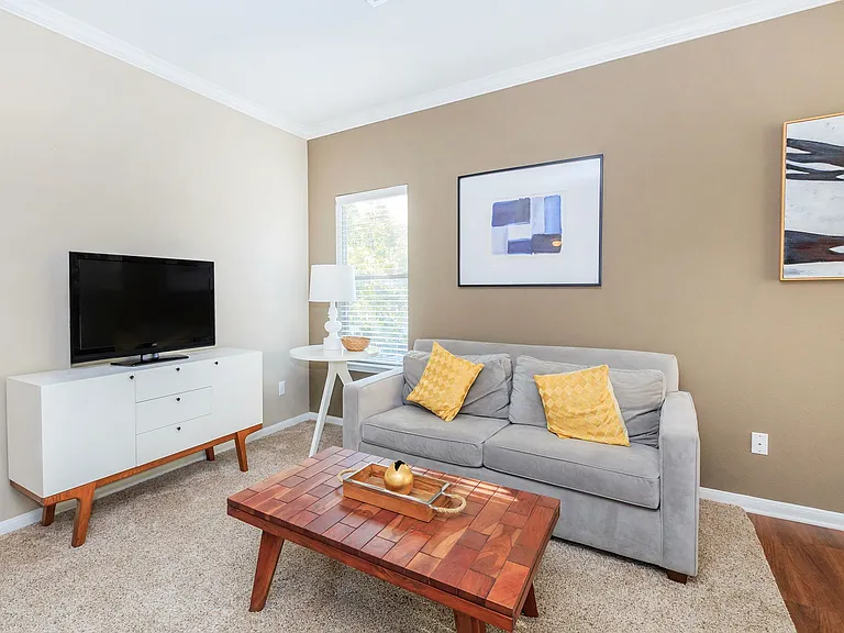 Park Hill Apartments — Photo 6