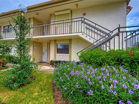 2nd image of 6051 Sun Blvd APT 116