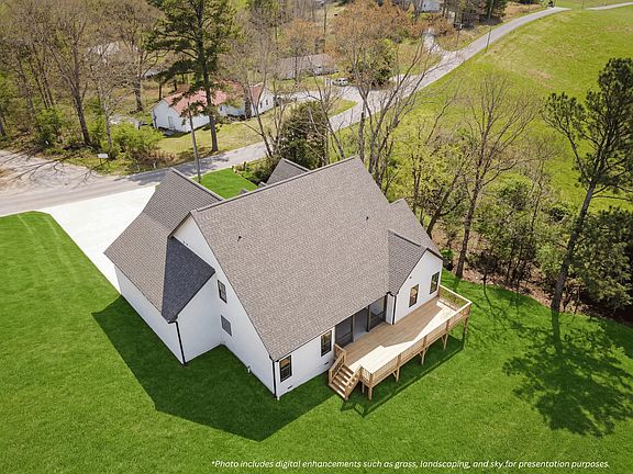 5th image of 568 Wilkinson Rd NE