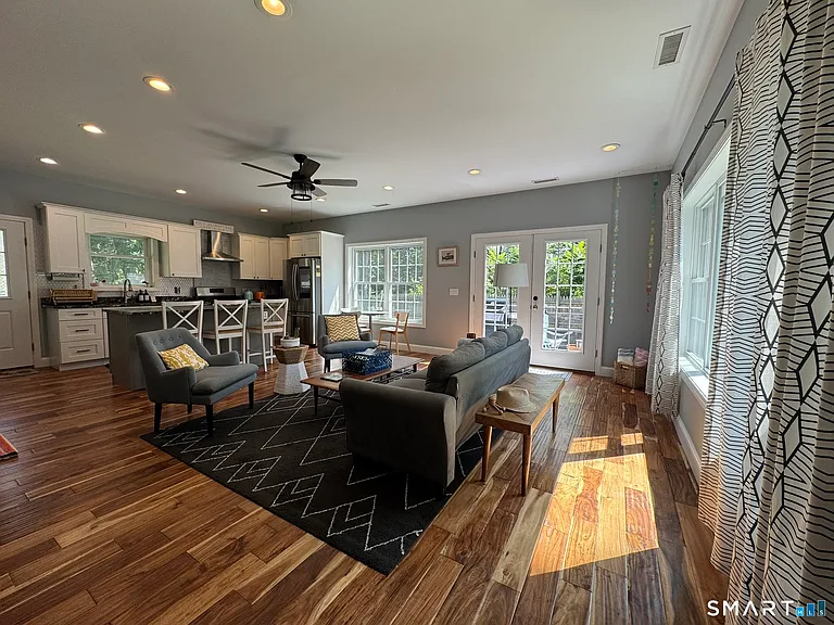 55 Circle Dr — Photo 8