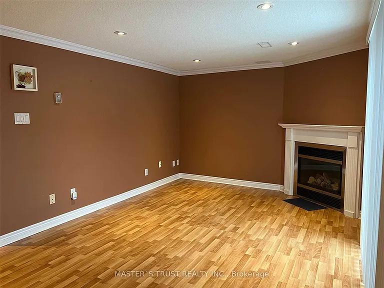 6 Dunkeld Way — Photo 30