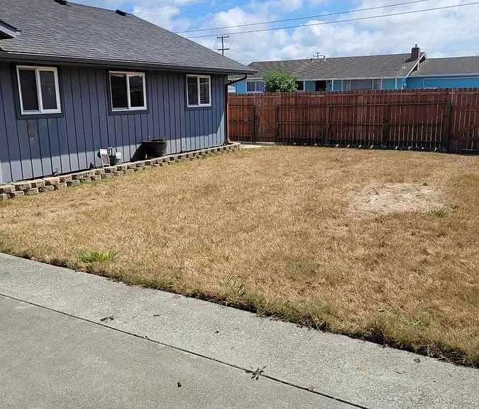 5126 Leonard Dr — Photo 2