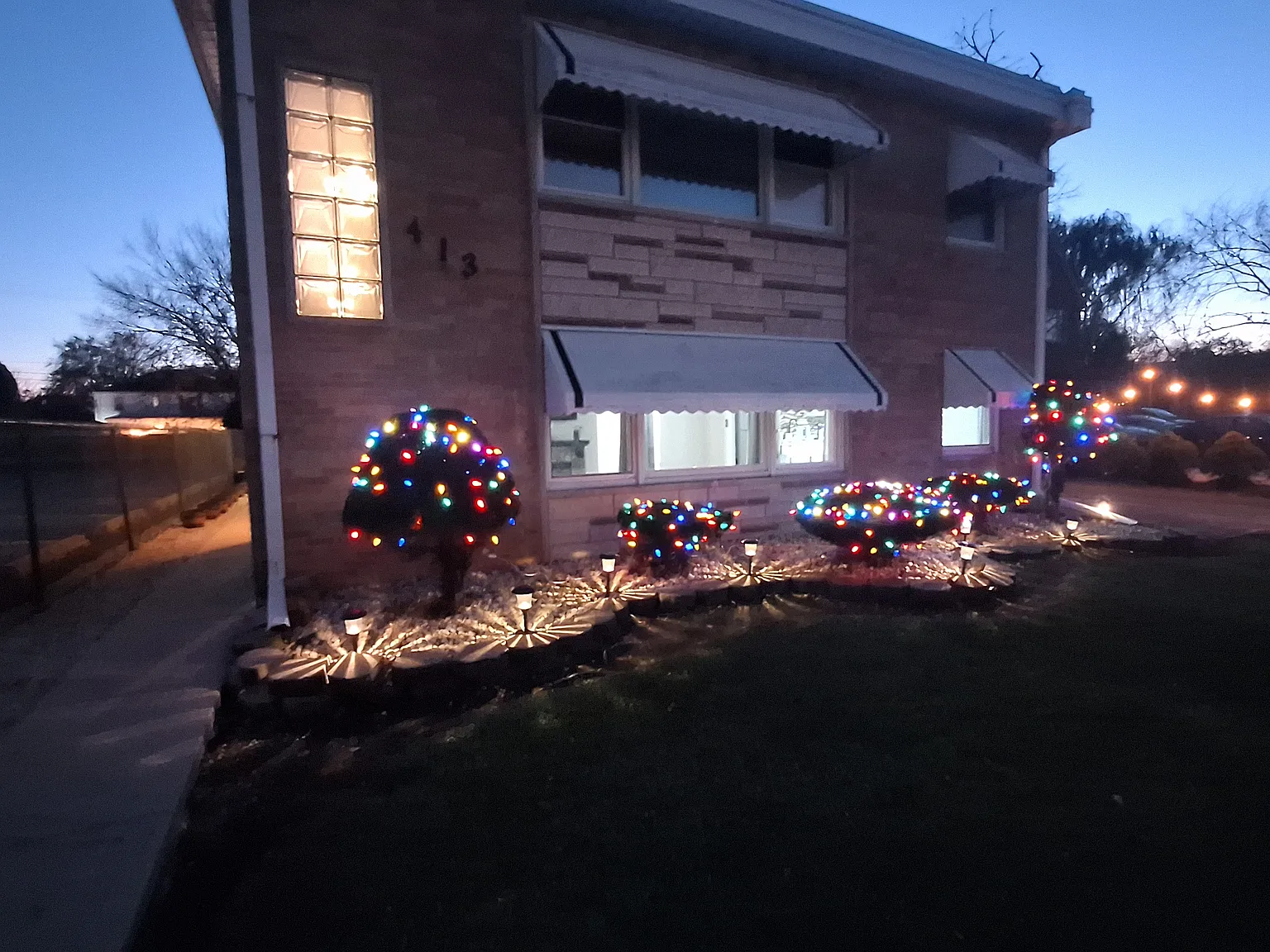 413 W Talcott Rd — Photo 1