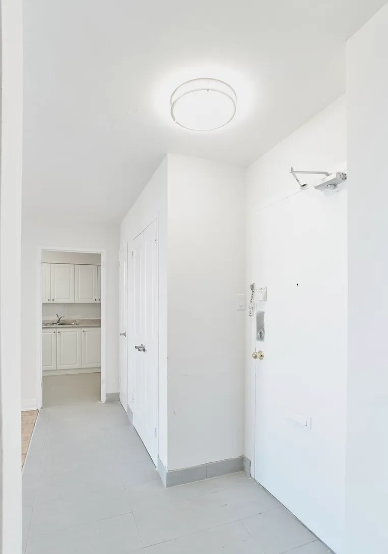 20 Teesdale Place Toronto — Photo 2