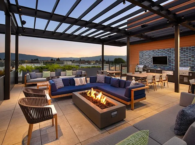 Rood deck with TV