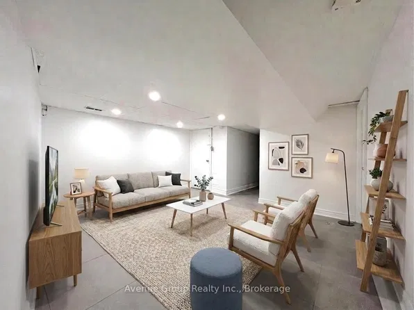 210 Shaw St #Basement, Toronto, ON M6J 2W8