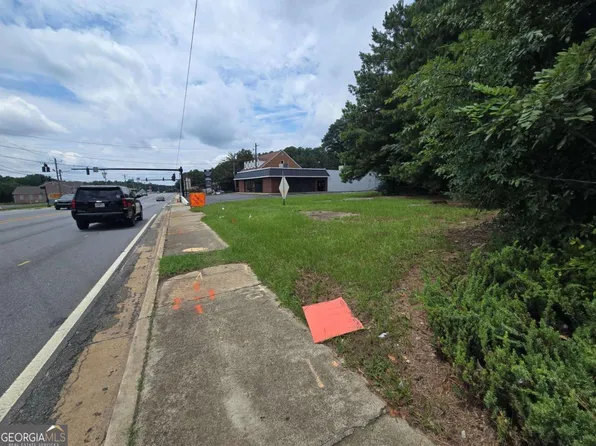 351 W Pike Blvd, Lawrenceville, GA 30046