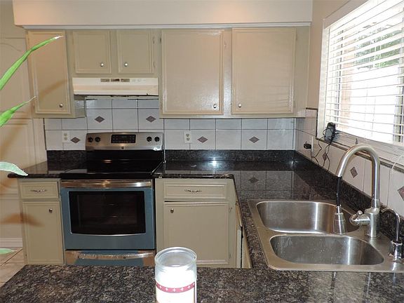 5th image of 15214 Flamingo Park