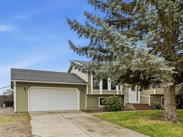 5614 N Canal Rd, Newman Lake, WA 99025