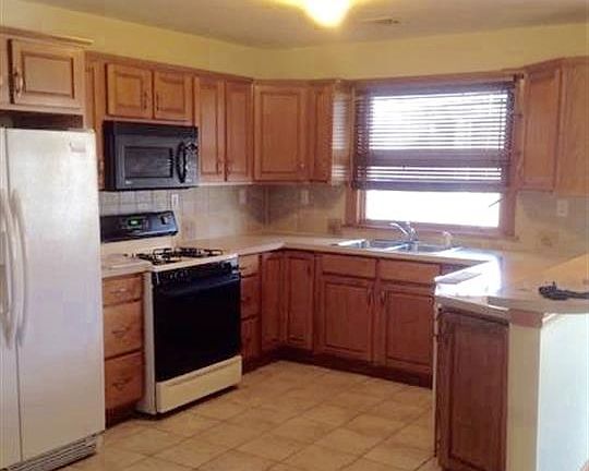 5th image of 241 Newark Ave #1