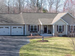 22 High Meadow Drive, Deerfield, NH 03037