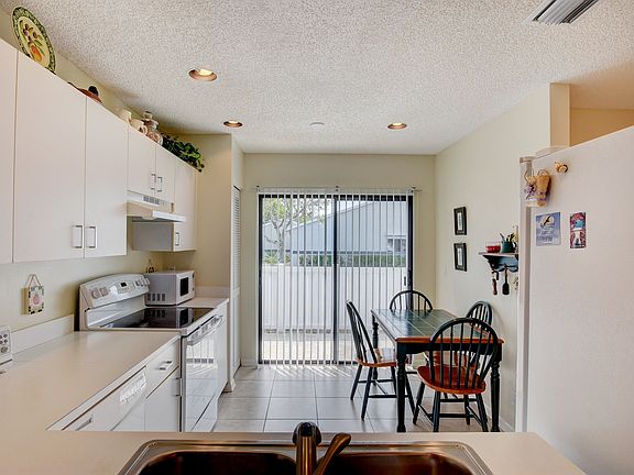 4th image of 2640 Gately Dr W APT 504