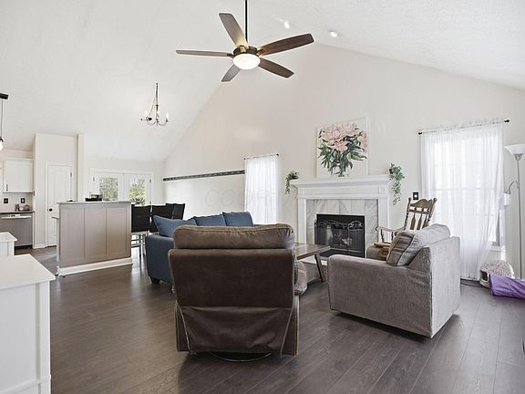 4th image of 8294 Old Ivory Way