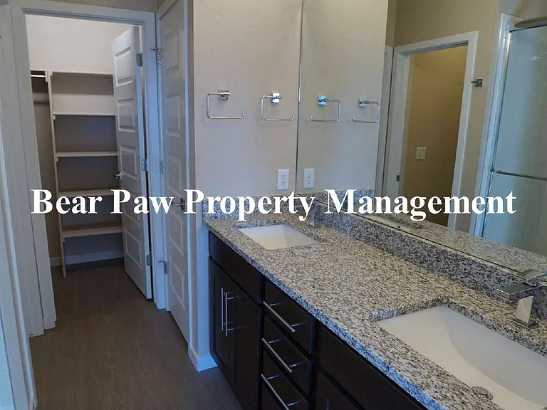 4005 S Teller St — Photo 11