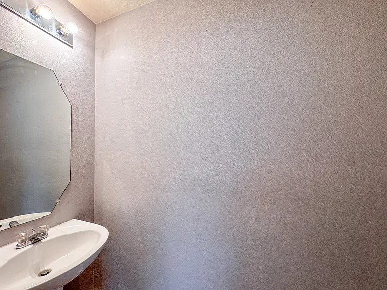 1212 Maple Terrace Dr — Photo 27