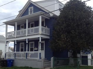 102 Evarts St, Newport, RI 02840