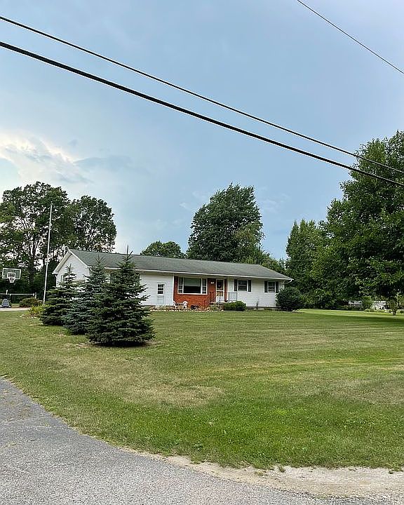 1st image of 1976 Wells Rd