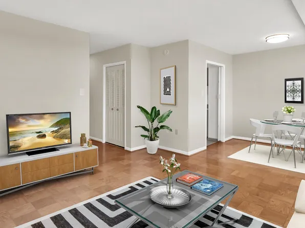 10401 Grosvenor Pl APT 1107, Rockville, MD 20852