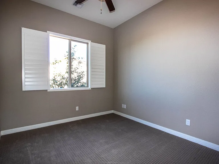 4083 N Pembroke St — Photo 15