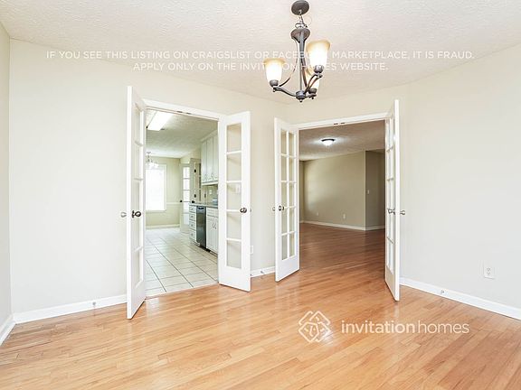 5th image of 2975 Hampton Valley Dr