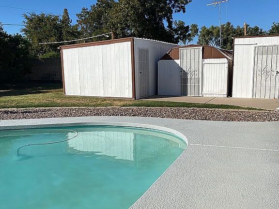 Three Spacious Sheds
