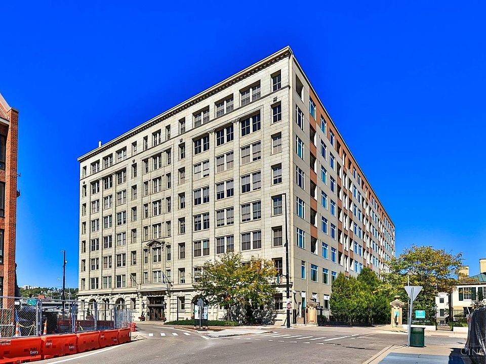 1st image of 400 Pike St Unit 518