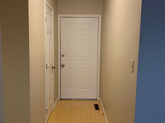 4th image of 1105 S Fairview St APT C
