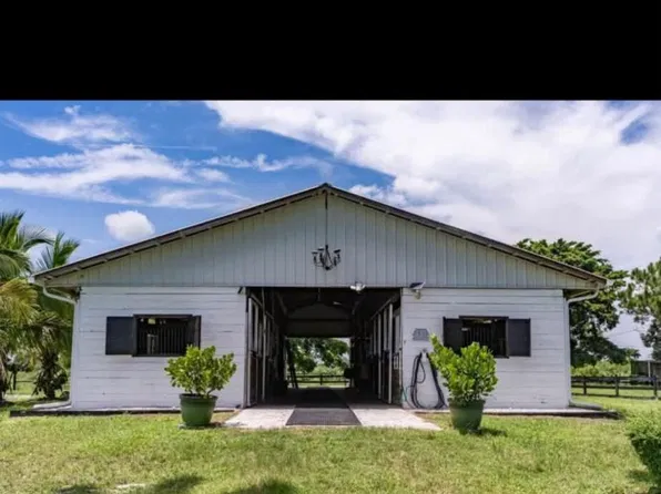 20295 Simone Dr, Loxahatchee, FL 33470