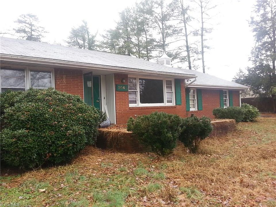 1st image of 2045 Deep River Rd