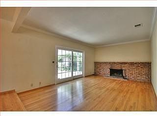 4th image of 5445 Starcrest Dr
