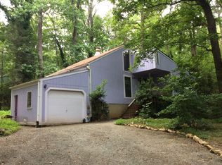204 Holly Rdg, Chapel Hill, NC 27516
