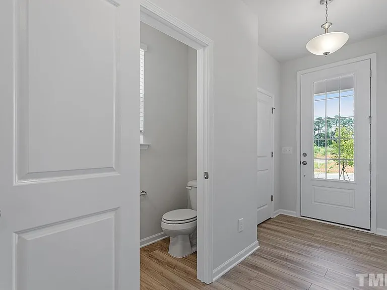 111 Umbrella Way — Photo 3