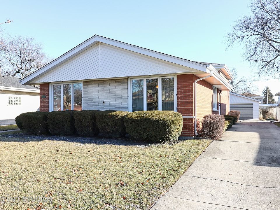 1st image of 10305 Lockwood Ave