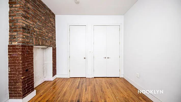 Rented by Nooklyn NYC LLC | media 12