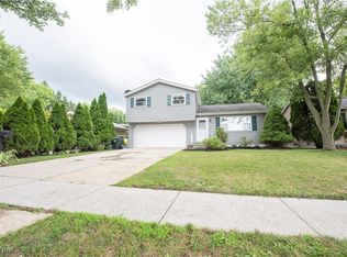 263 Butternut Ln, Berea, OH 44017