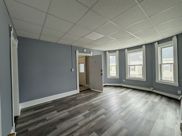 133 University Ave APT 5