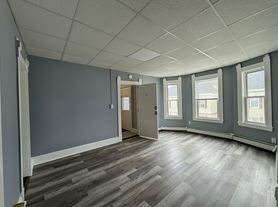 133 University Ave