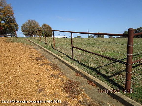 2nd image of 20993 E 4th Hwy