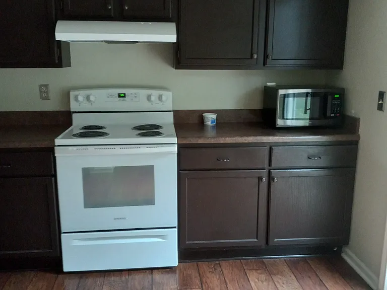 448 Eldridge St — Photo 20