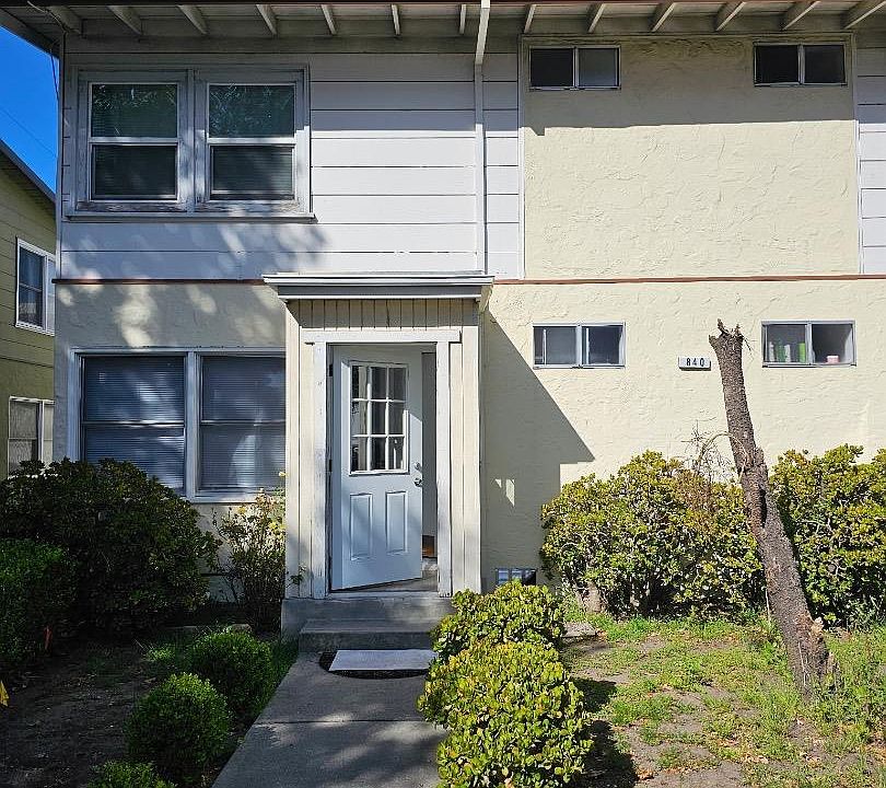 1st image of 840 El Camino Real