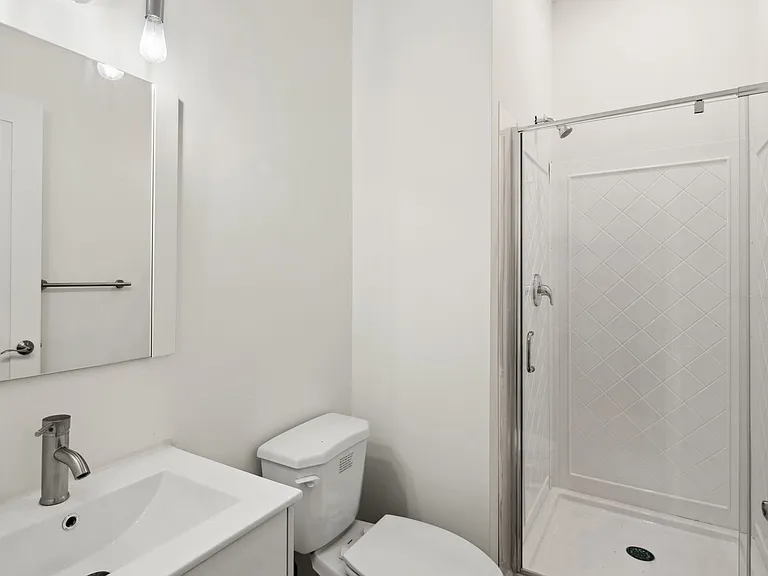 Owl's Nest Apartments — Photo 10